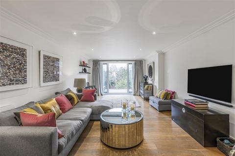 2 bedroom flat for sale, Upper Richmond Road, London