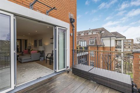 2 bedroom flat for sale, Upper Richmond Road, London