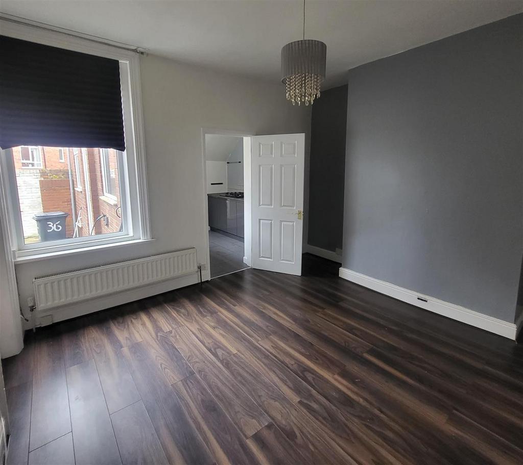36 Eccleston lounge .jpg