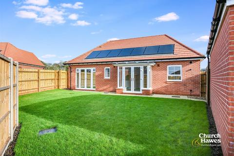 3 bedroom detached bungalow for sale, Maldon Road, Burnham on Crouch