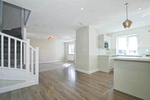 3 bedroom detached house for sale, Bedlinog Terrace, Bedlinog, Treharris