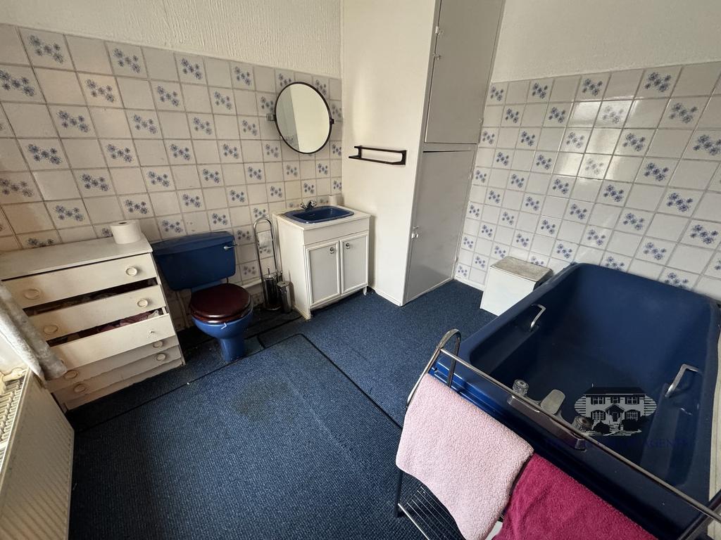 First Floor Bathroom