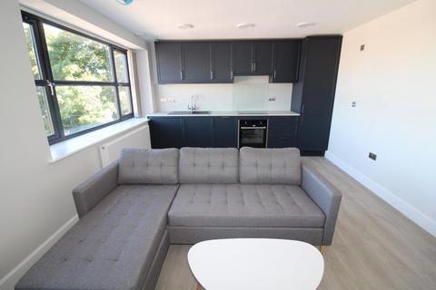 2 bedroom house to rent, Park Square, Pudsey
