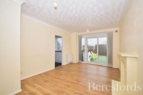 1 bedroom apartment for sale, Paul Court, London Road, RM7
