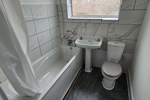 2 bedroom flat to rent, Union Street, Luton LU1