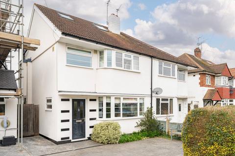 Cranbrook Drive, Twickenham TW2