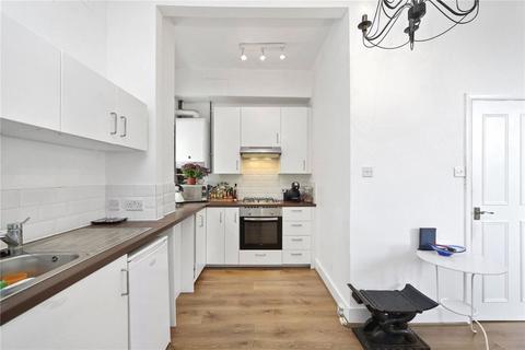 2 bedroom flat for sale, Mount Ephraim Road, London SW16