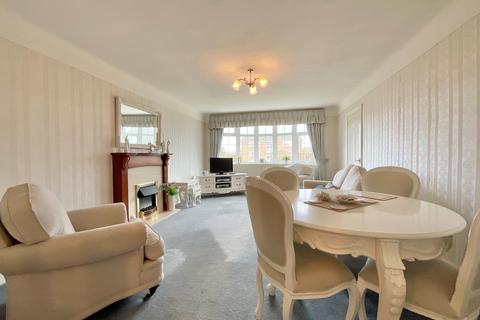 2 bedroom apartment for sale, Henley Drive, Southport PR9