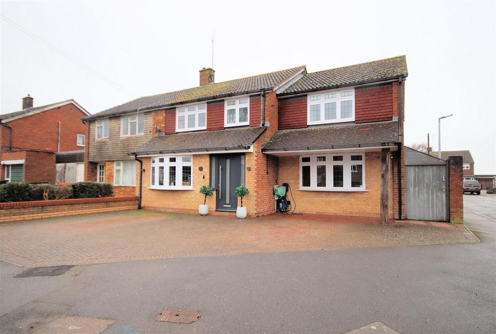 26 Manor Rd-H.jpg