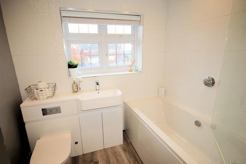 5 bedroom semi-detached house for sale, Manor Road, Toddington, Dunstable
