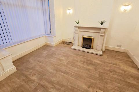 3 bedroom semi-detached house to rent, Dingle Road, Skelmersdale WN8