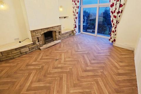 3 bedroom semi-detached house to rent, Dingle Road, Skelmersdale WN8