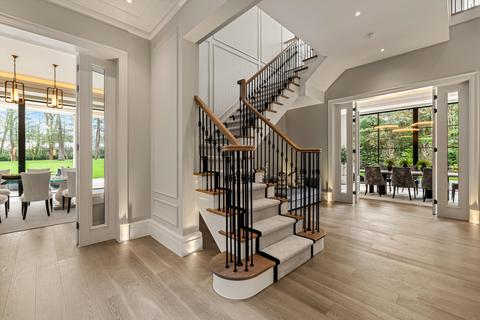 5 bedroom detached house for sale, East Road, Weybridge, Surrey KT13