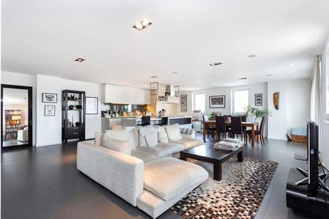 3 bedroom apartment for sale, Wharf Road, London, N1