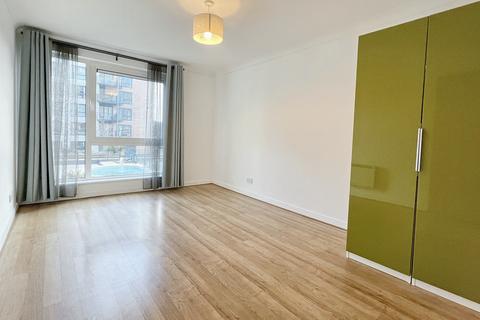 2 bedroom flat to rent, Boardwalk Place, London E14