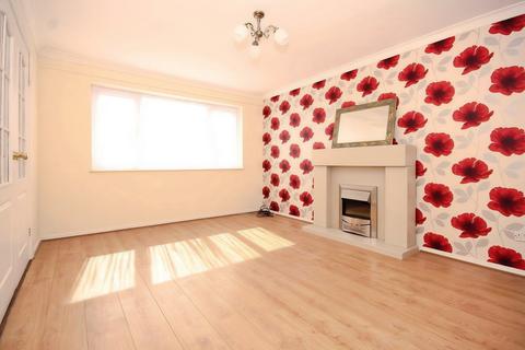 3 bedroom end of terrace house for sale, Scampton Garth, Hull, HU7