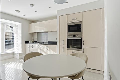 3 bedroom semi-detached house for sale, Crossgates, Leeds LS15