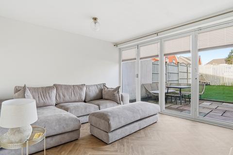 3 bedroom semi-detached house for sale, Crossgates, Leeds LS15