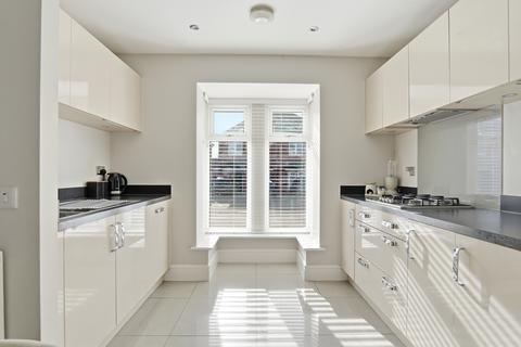 3 bedroom semi-detached house for sale, Crossgates, Leeds LS15