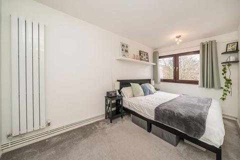 2 bedroom flat for sale, Brighton Road, Surbiton KT6
