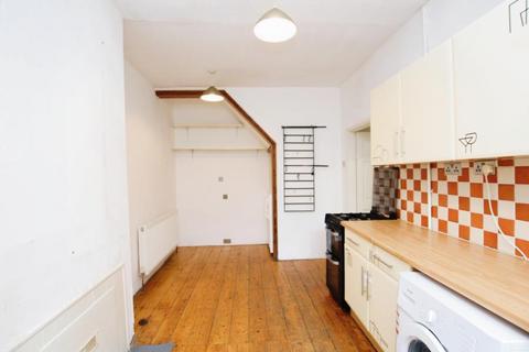 2 bedroom terraced house to rent, Sandbed Road, Bristol BS2