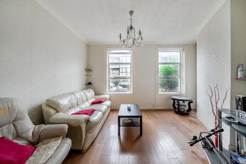 4 bedroom end of terrace house for sale, New Road, Crouch End, London, N8