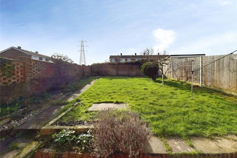 2 bedroom semi-detached house to rent, Kingfisher Road, Aylesford ME20
