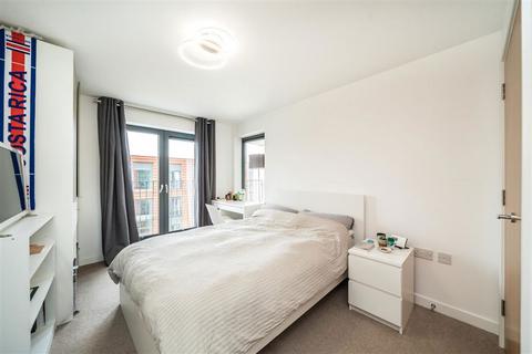 2 bedroom flat for sale, Akerman Road, London SW9