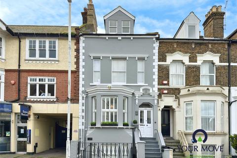 2 bedroom flat for sale - High Street, Kent CT10