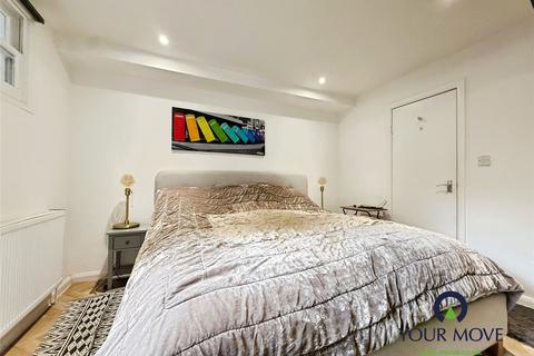 2 bedroom flat for sale, High Street, Kent CT10