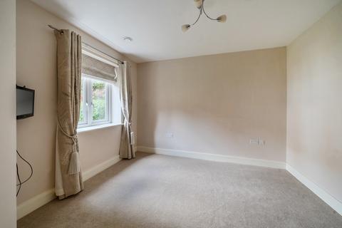 2 bedroom retirement property for sale, Clover Leaf Court, Ackender Road, Alton, Hampshire, GU34