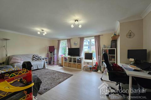 2 bedroom ground floor flat for sale, Malmesbury Park Road, Bournemouth BH8