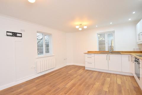 1 bedroom apartment for sale, Pines Close, Wincanton, Somerset, BA9