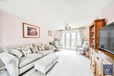 4 bedroom detached house for sale, Flanders Way, Northamptonshire NN13