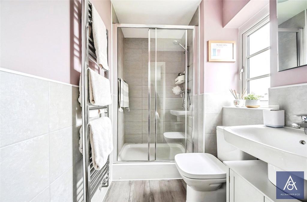 En-Suite Shower