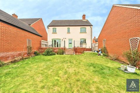 4 bedroom detached house for sale, Flanders Way, Northamptonshire NN13