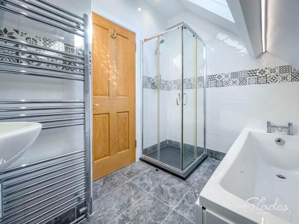 41b Stour bathroom m