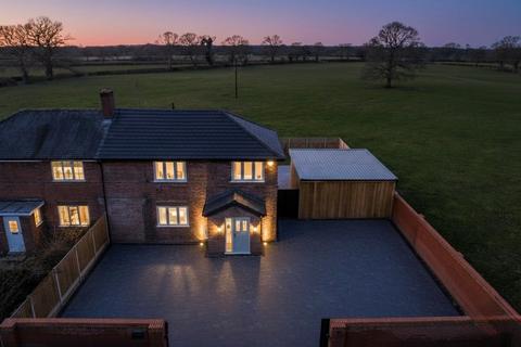3 bedroom semi-detached house for sale, Chester Road, Knutsford WA16