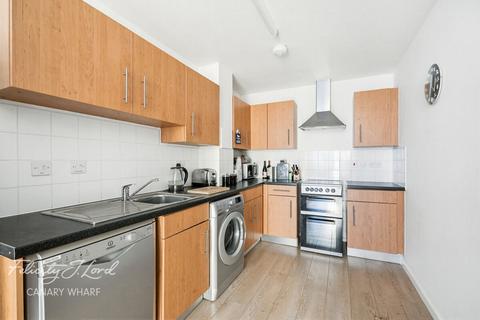 1 bedroom flat for sale, Millharbour, London, E14