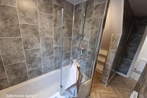 1 bedroom apartment to rent, Cooper Street, St. Helens, WA10