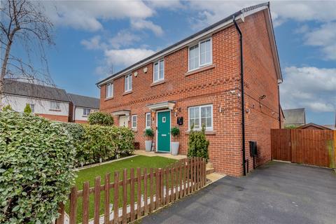 3 bedroom semi-detached house for sale, Oak Close, Oldham OL9