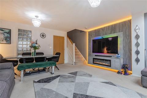3 bedroom semi-detached house for sale, Oak Close, Oldham OL9