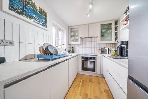 2 bedroom flat for sale, Peartree Avenue, Earlsfield, London, SW17