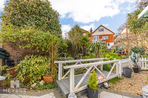 4 bedroom chalet for sale, Valette Road, Bournemouth, BH9 3JB