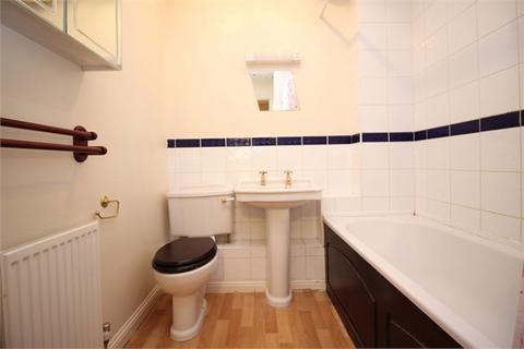 3 bedroom semi-detached house to rent, Rosemullion Avenue, Tattenhoe