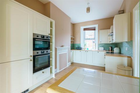3 bedroom terraced house to rent, Lansdowne Gardens, Newcastle upon Tyne