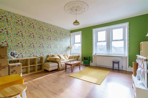 3 bedroom terraced house to rent, Lansdowne Gardens, Newcastle upon Tyne