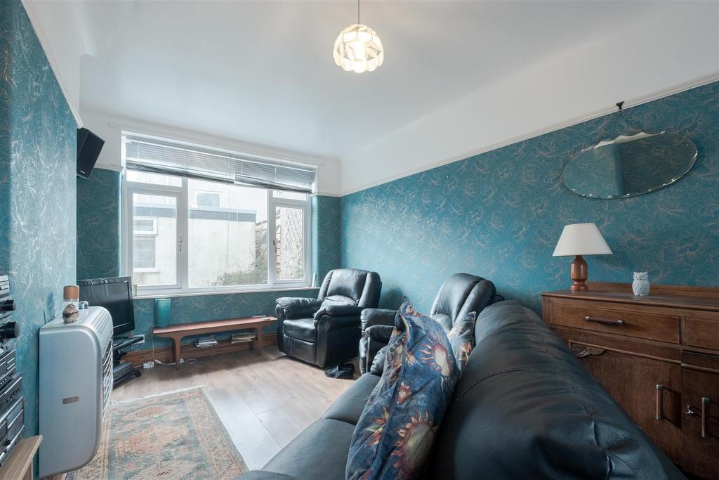4 Alder Road (2 of 16).jpg