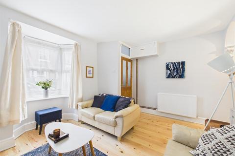 3 bedroom terraced house for sale, West Street, Aylesbury HP19
