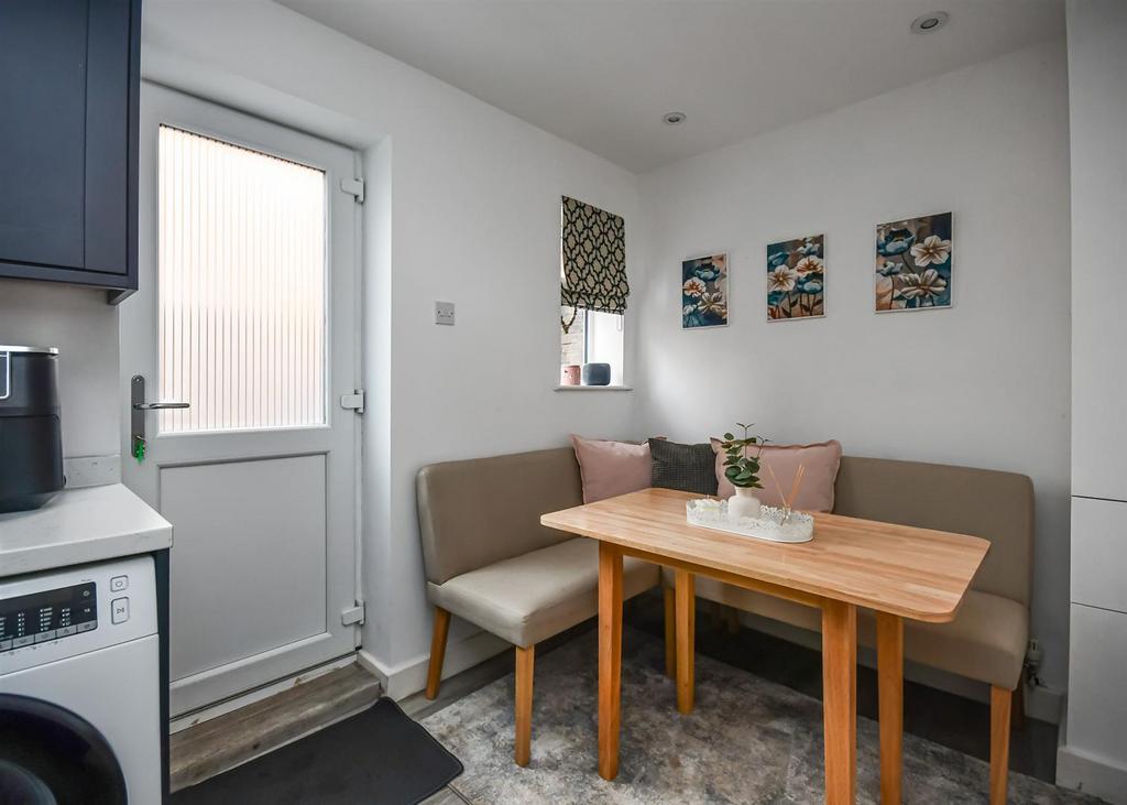 58 Dickinson Road-09.jpg